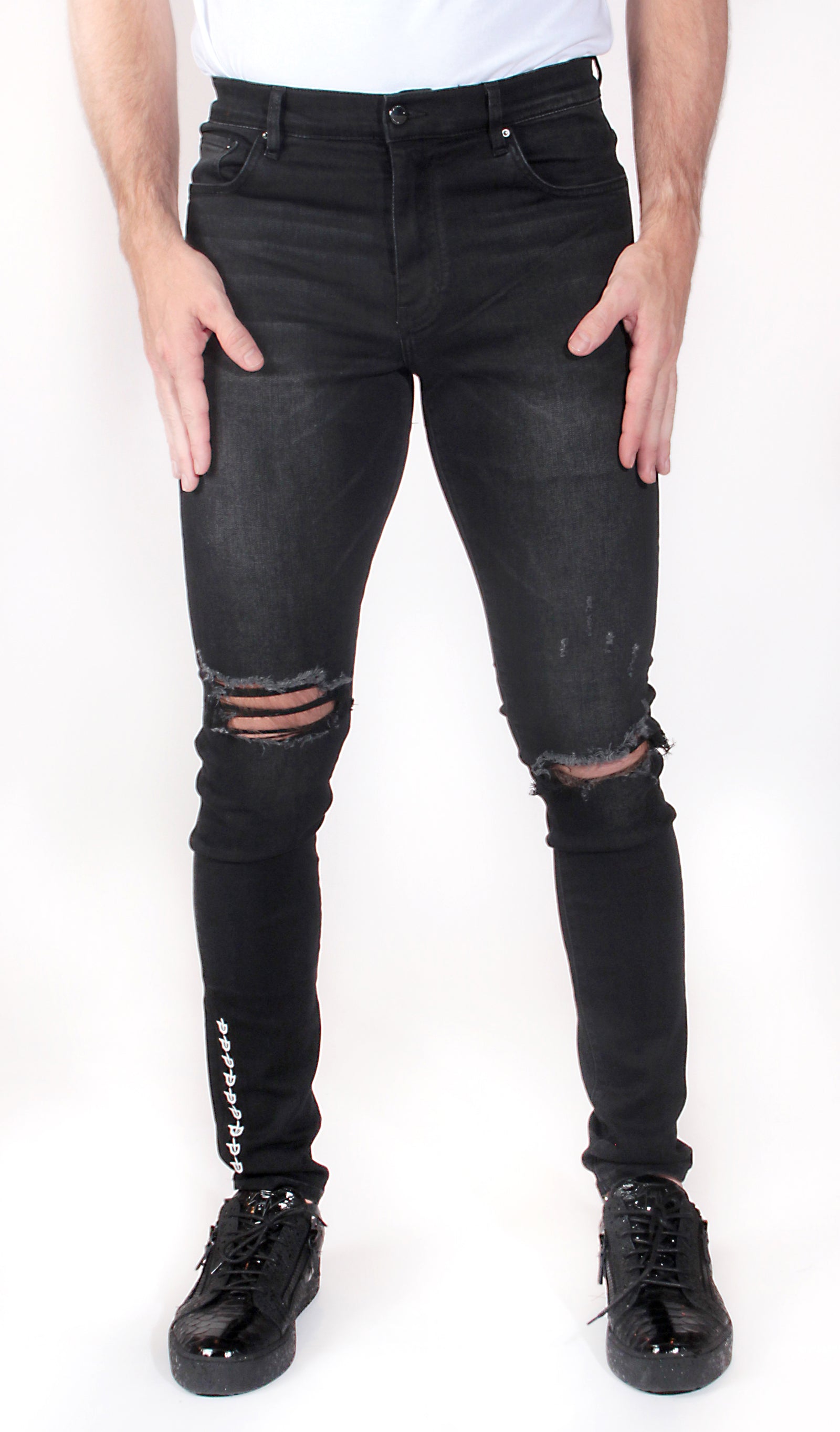 Dead Than Cool D Logo Jean in black – view 1 of 8