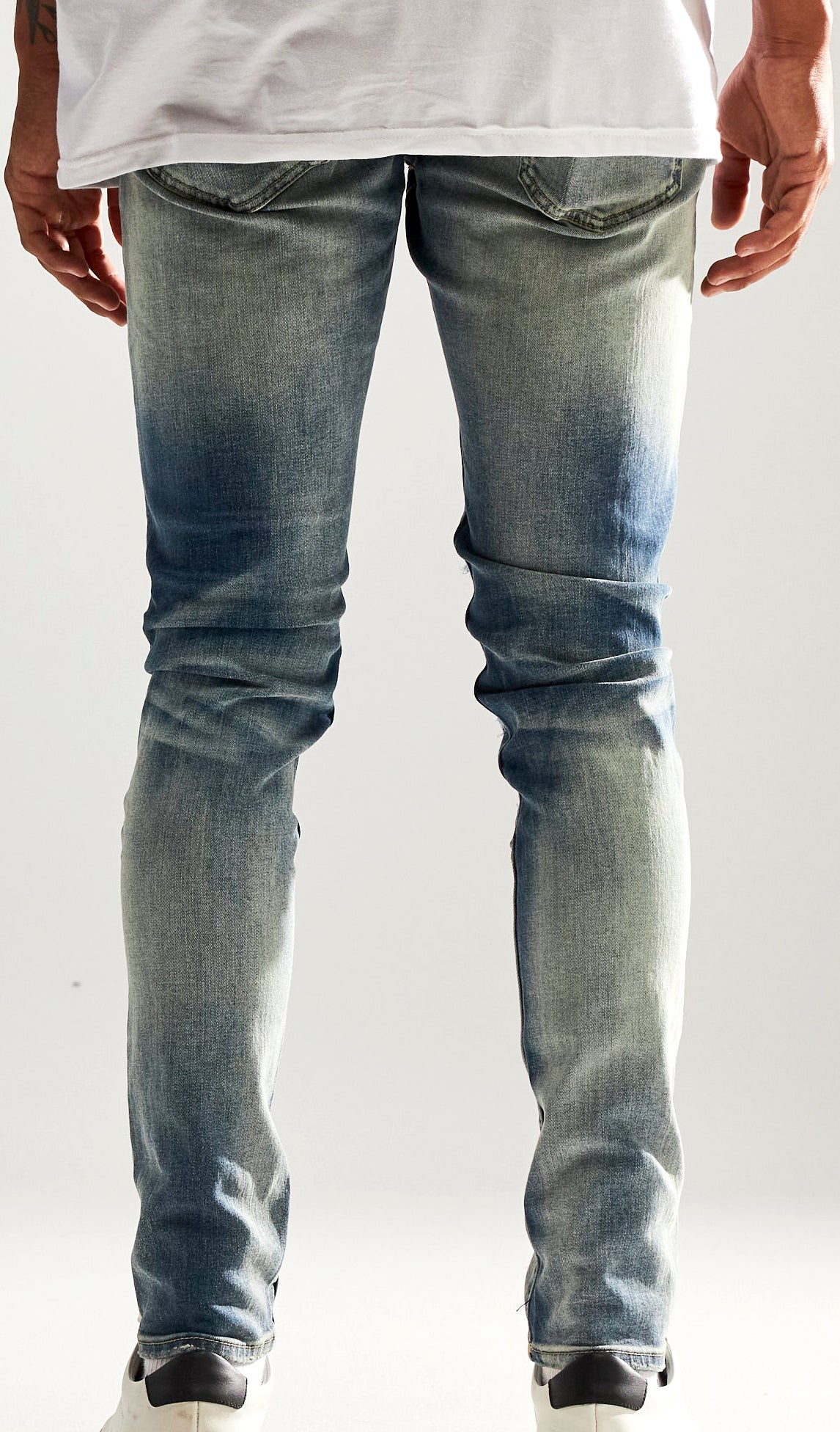 Embellish Mont Denim in blue – view 2 of 3