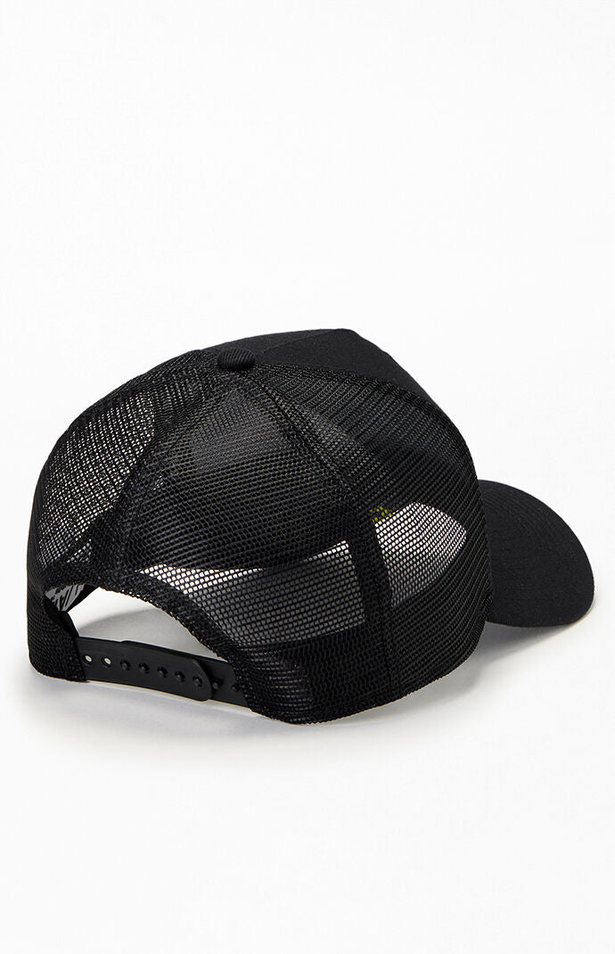 CLAMP ARROWS CURVED BRIM TRUCKER CAP - BLACK