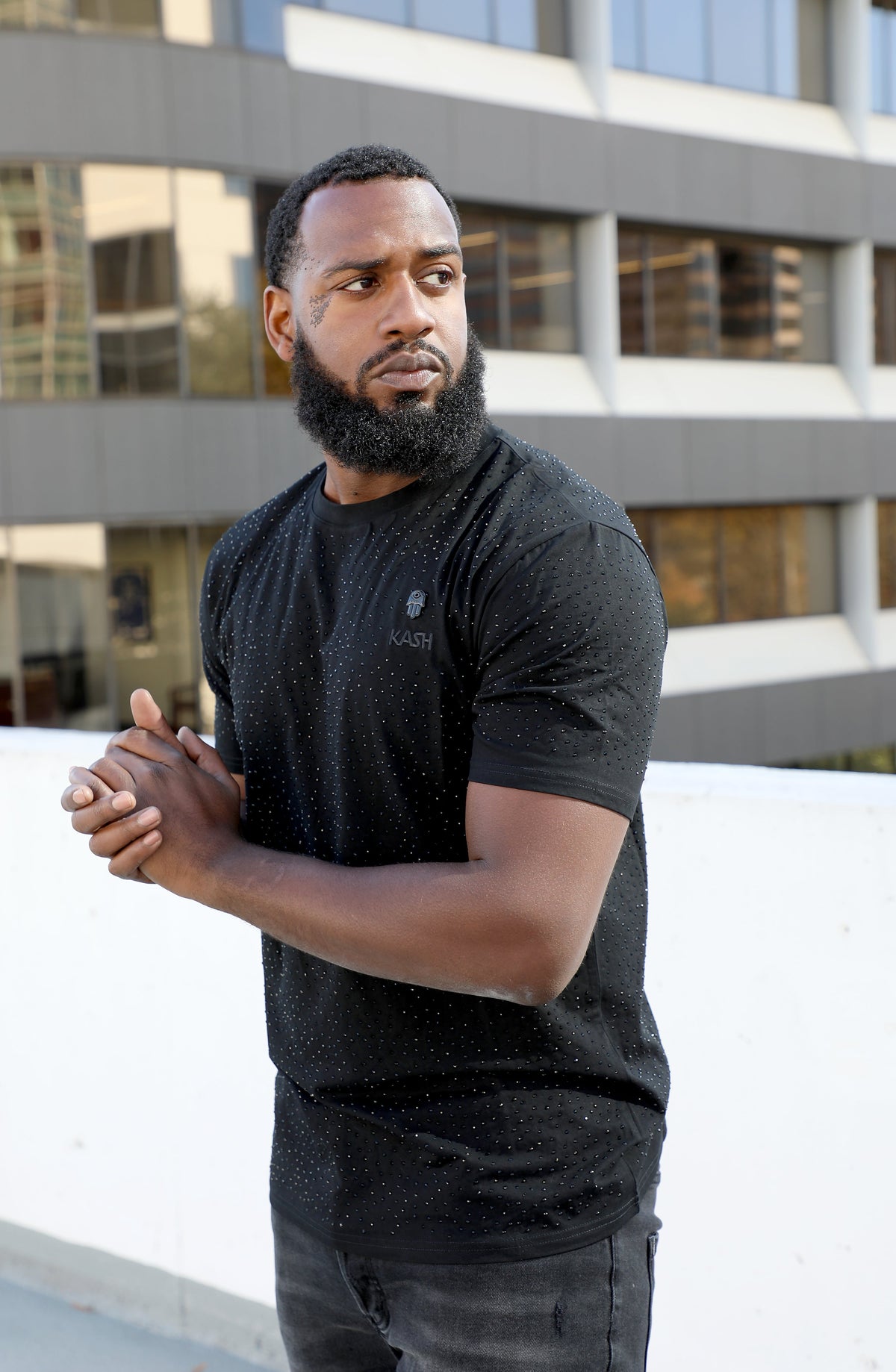 KASH DIAMOND COLLECTION-BLACK TEE SHIRT WITH BLACK CRYSTALS