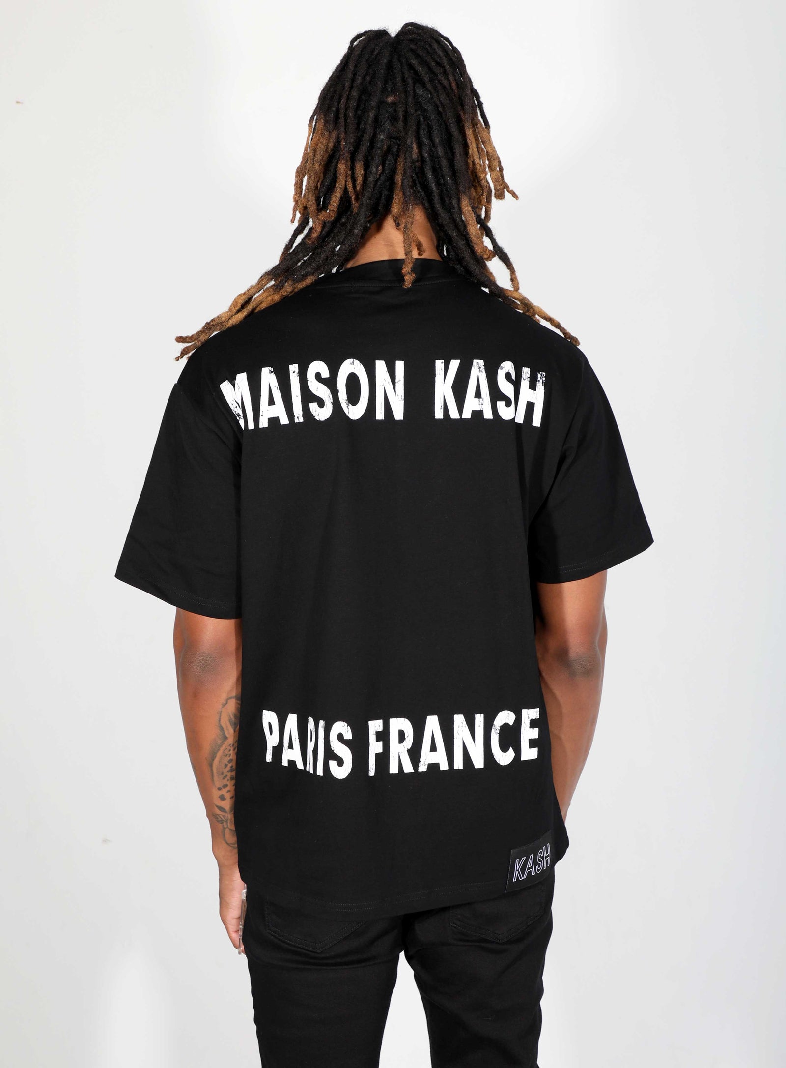 Maison Kash Tee in black – view 3 of 10