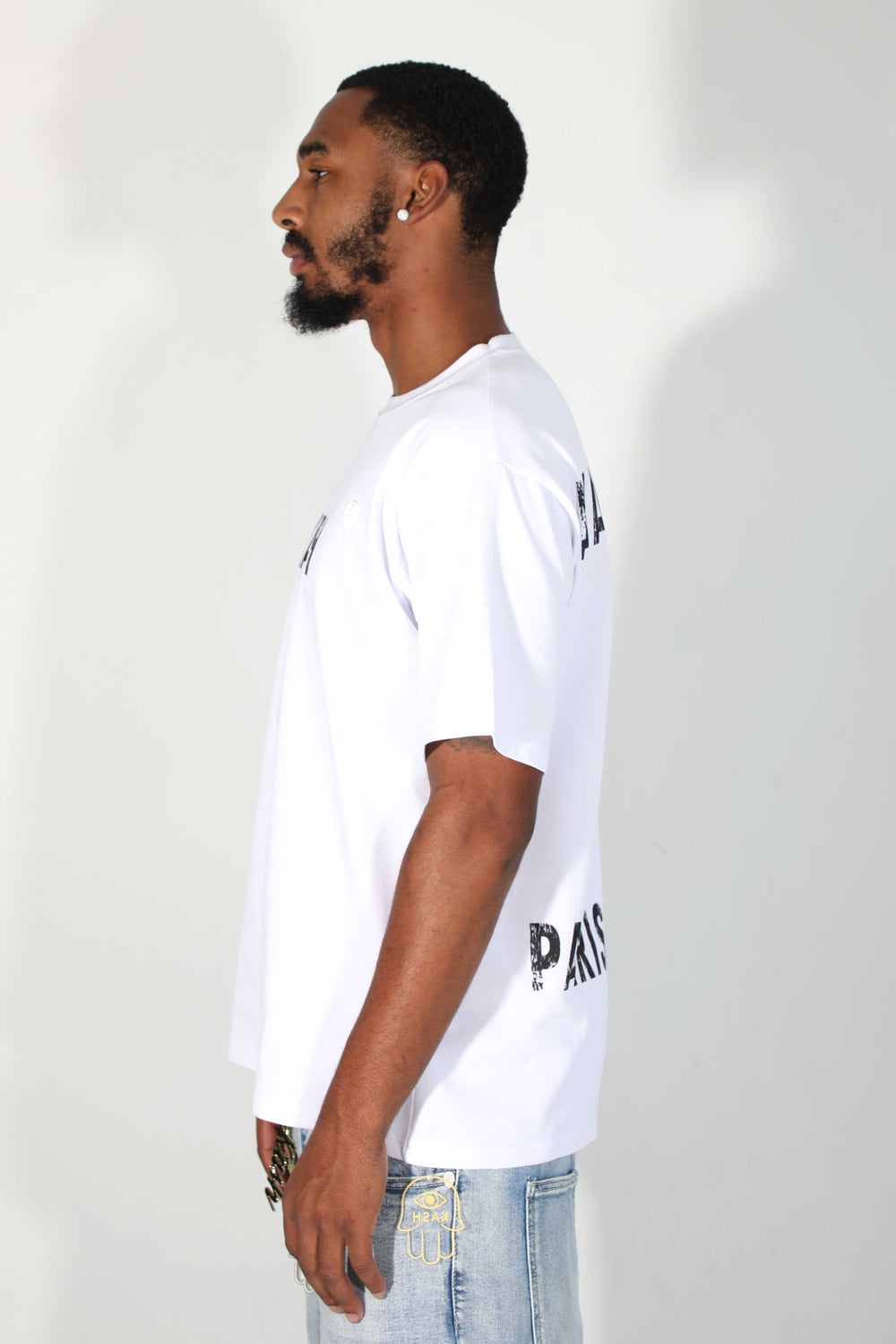 Maison Kash Tee in white – view 8 of 9