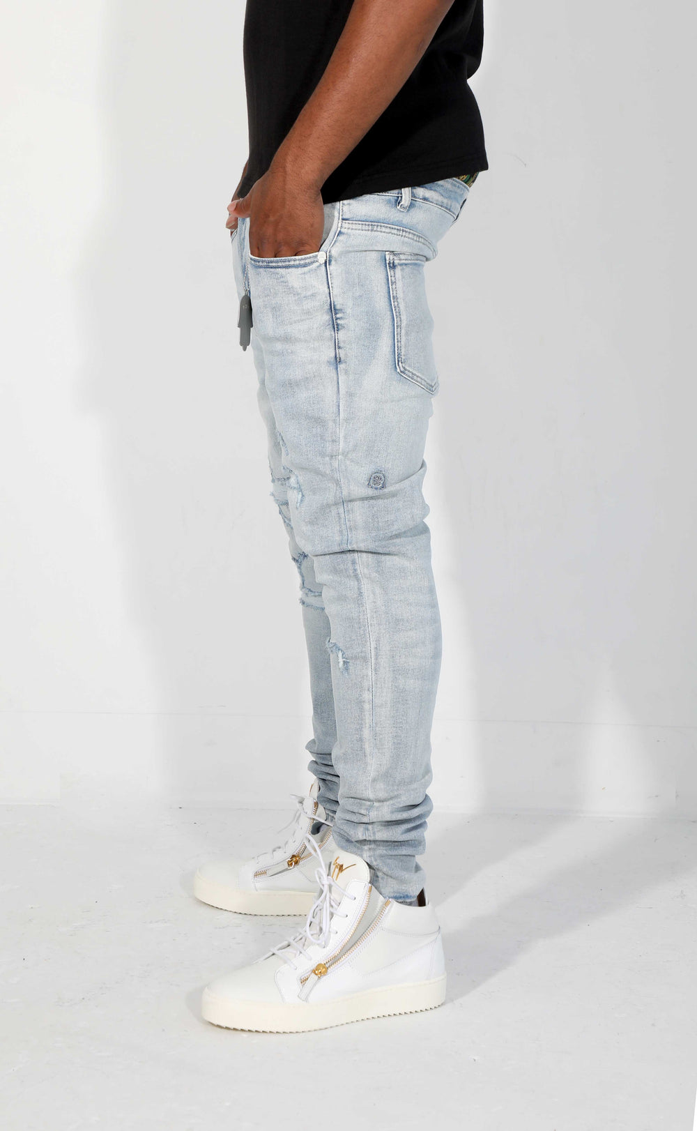Kash Hamsa-28 skinny ripped jeans in light blue – view 4 of 7