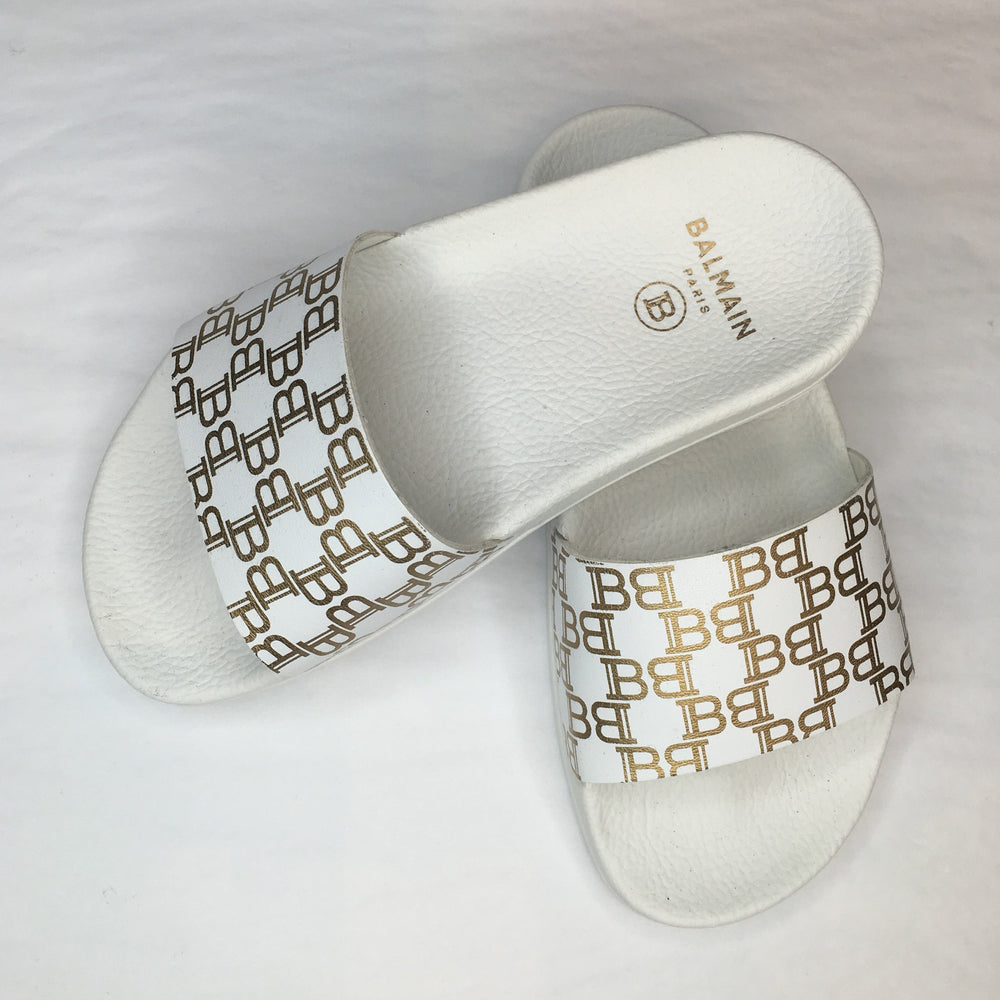 Balmain Kids Allover Monogram Print Slides in white – view 3 of 4