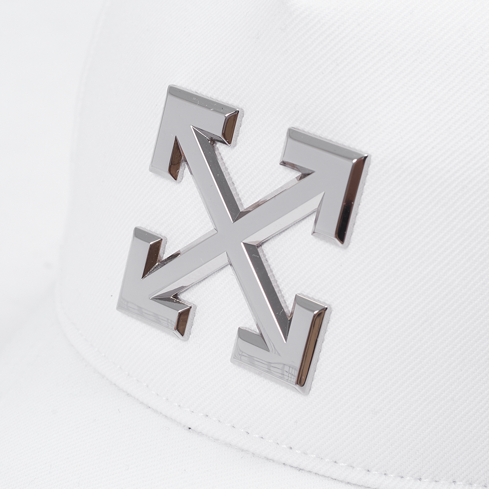 Off-White Arrows Metal Badge Pinch Front Cap – White
