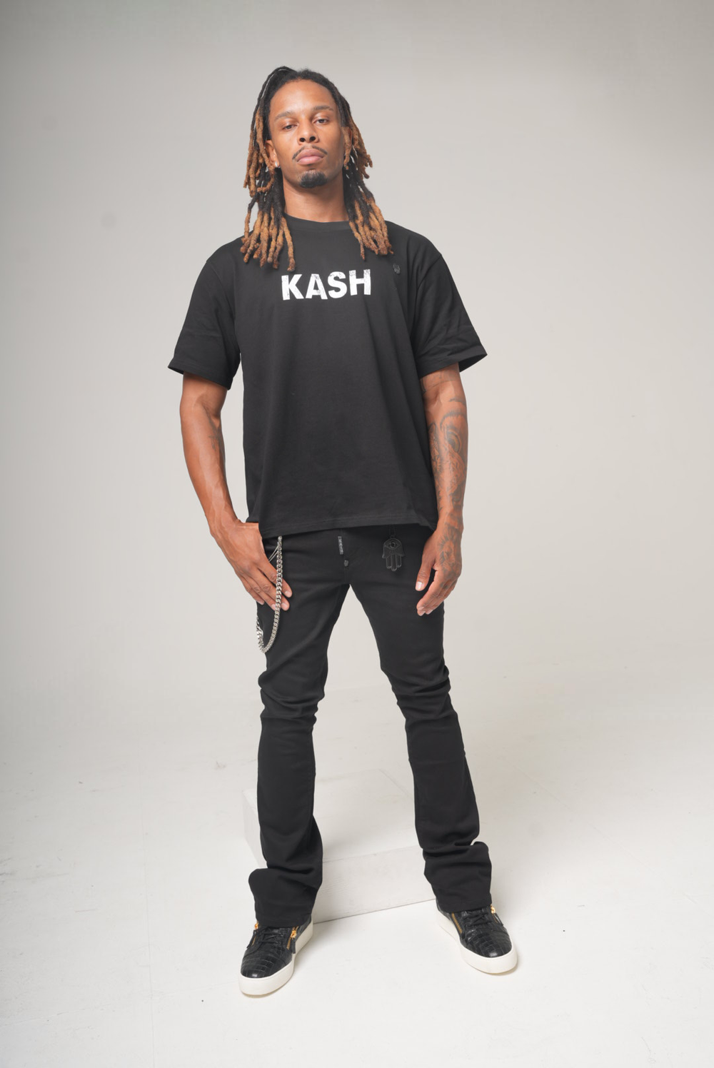 Kash Men's Classic Stacked Jeans – Black – view 6 of 9