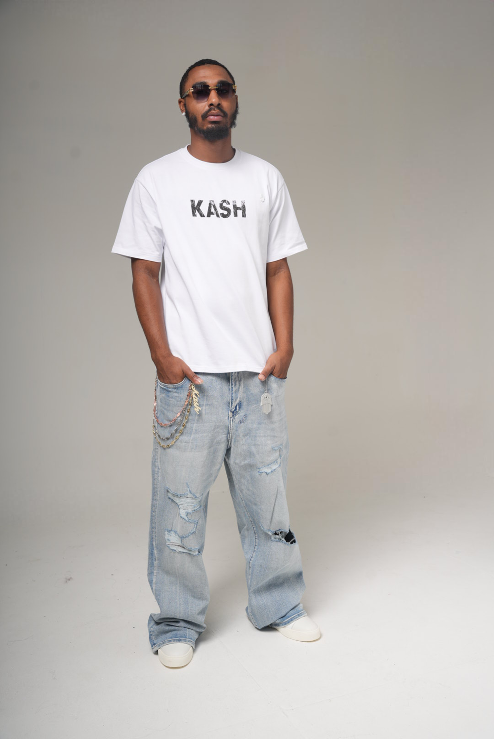 Kash Hamsa-28-B baggy fit jeans in light blue – view 3 of 7