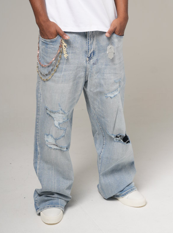 Kash Hamsa-28-B baggy fit jeans in light blue – view 2 of 7