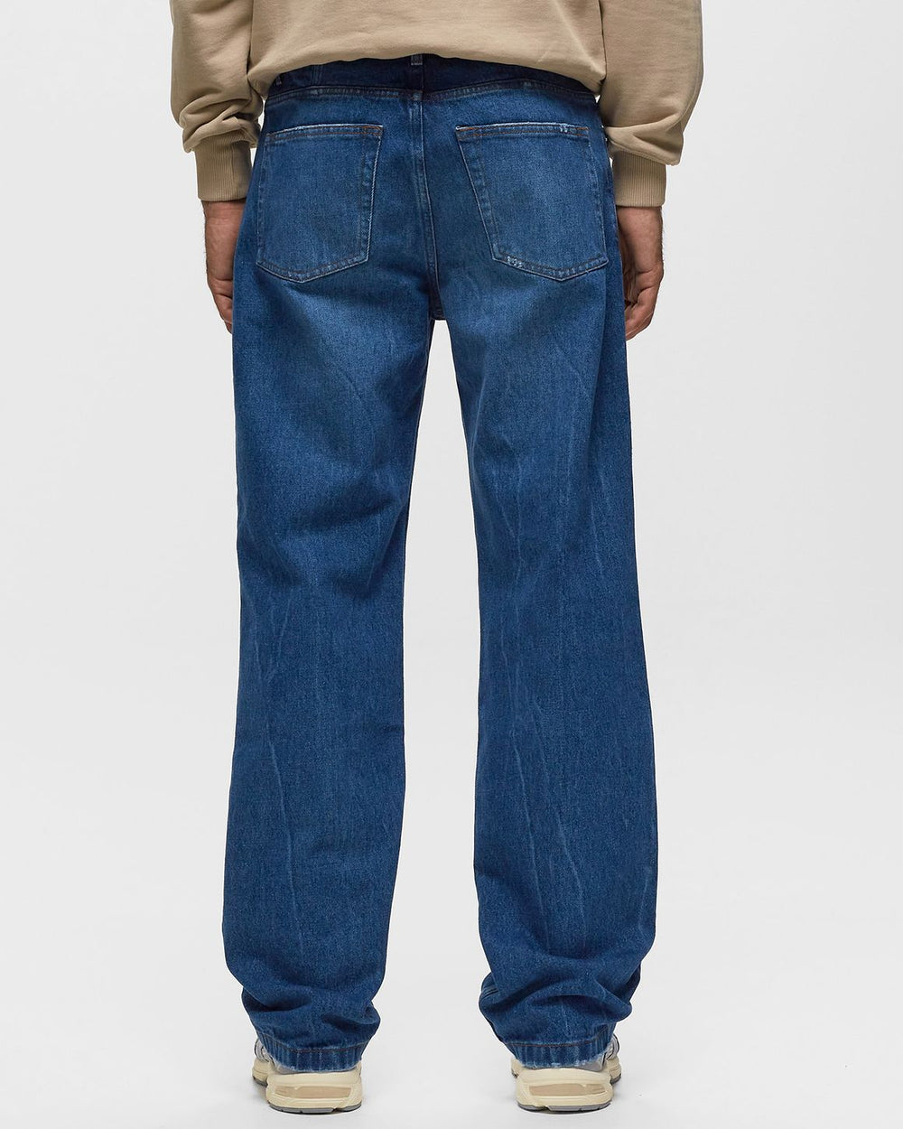 AMI Paris Straight Fit Jeans in light blue used wash – view 3 of 5