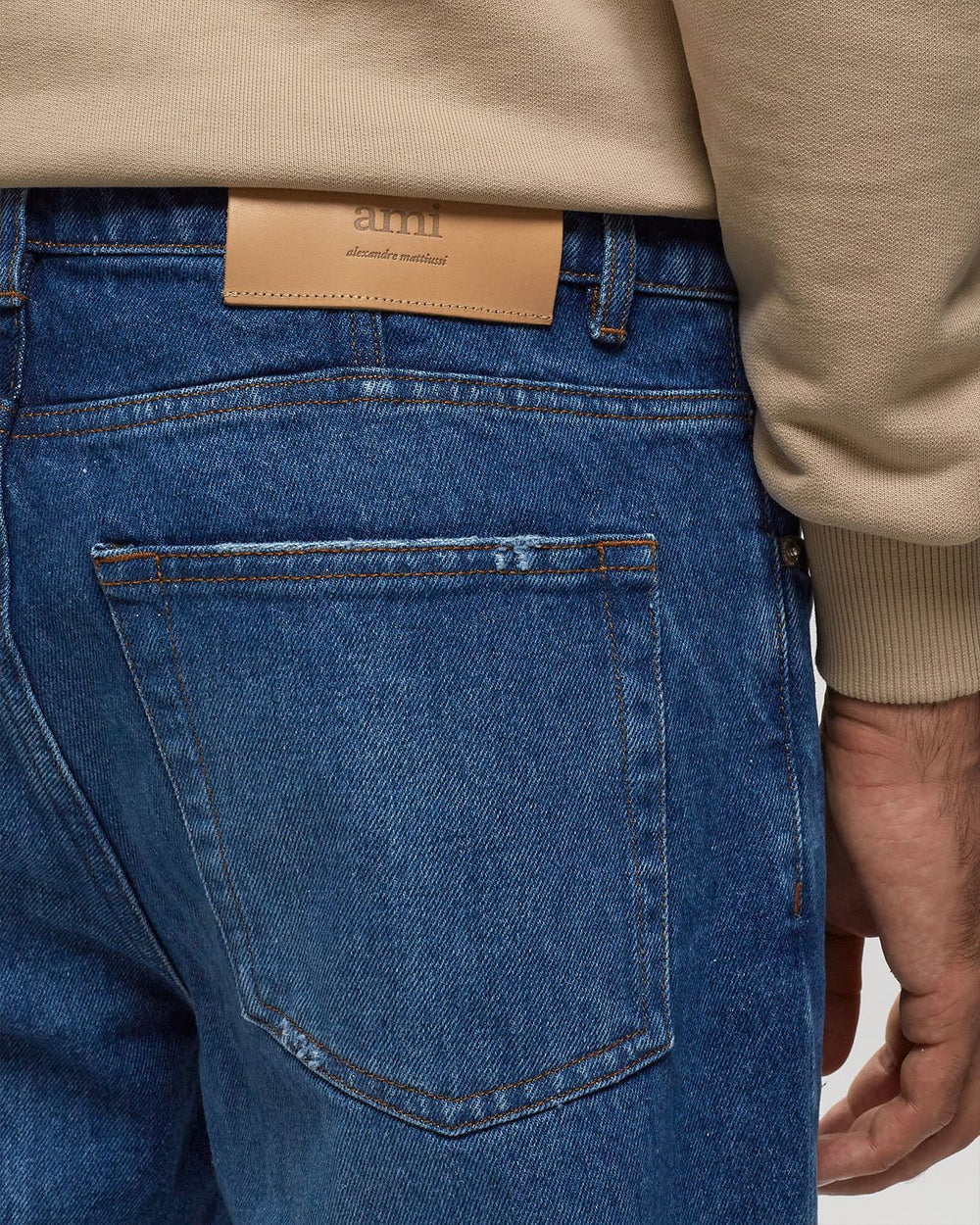 AMI Paris Straight Fit Jeans in light blue used wash – view 5 of 5