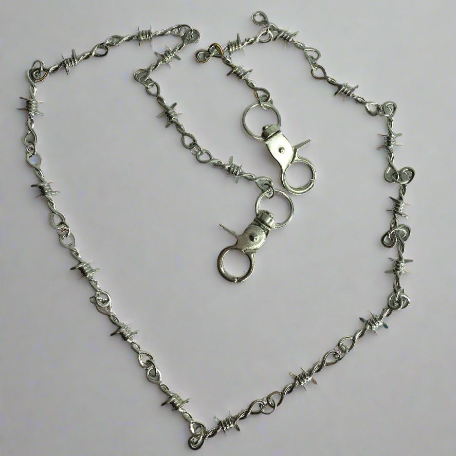 Thin Thorn Wallet Chain in silver – view 1 of 2
