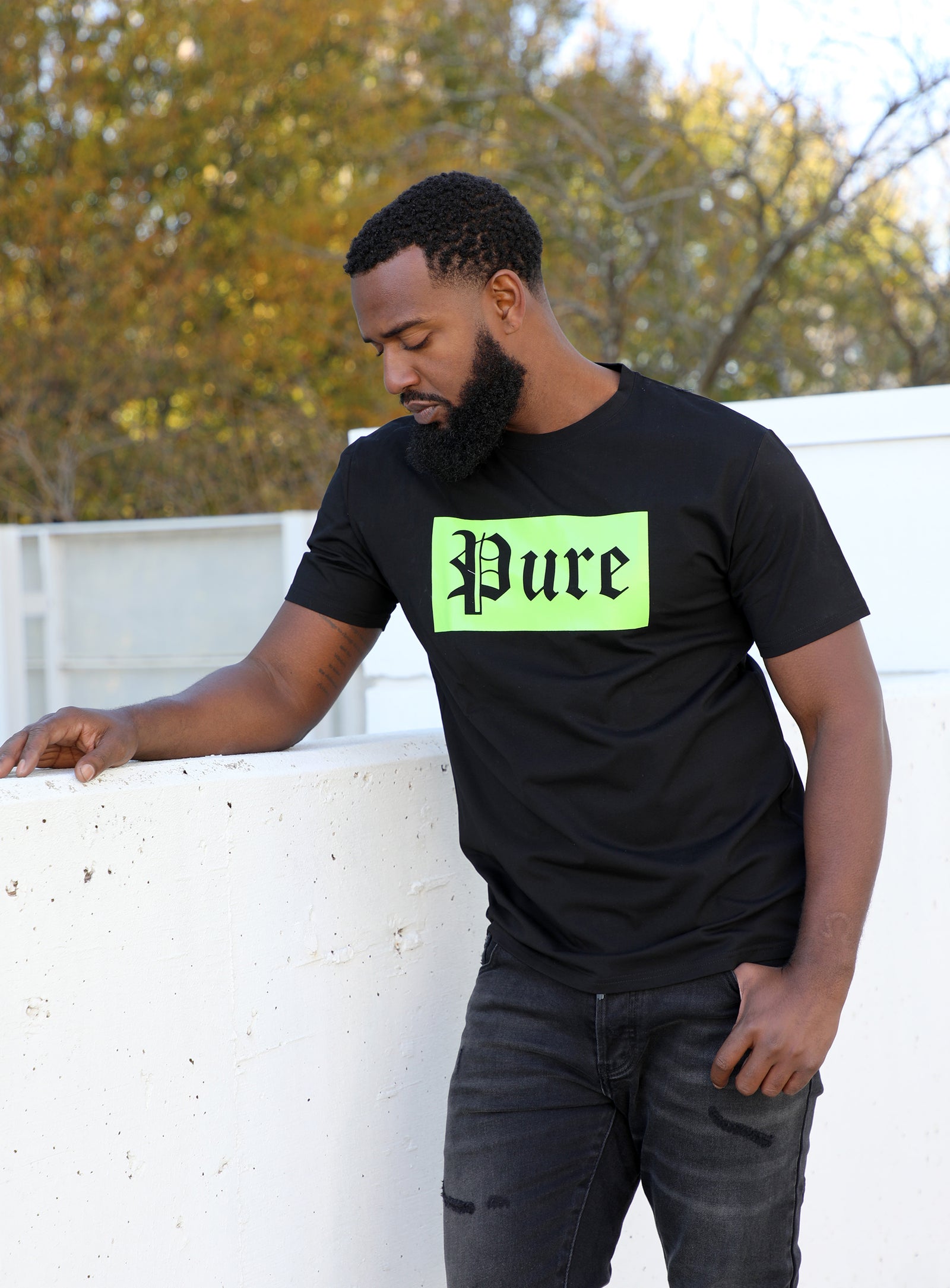 Pure Tee with green block logo in black – view 2 of 5