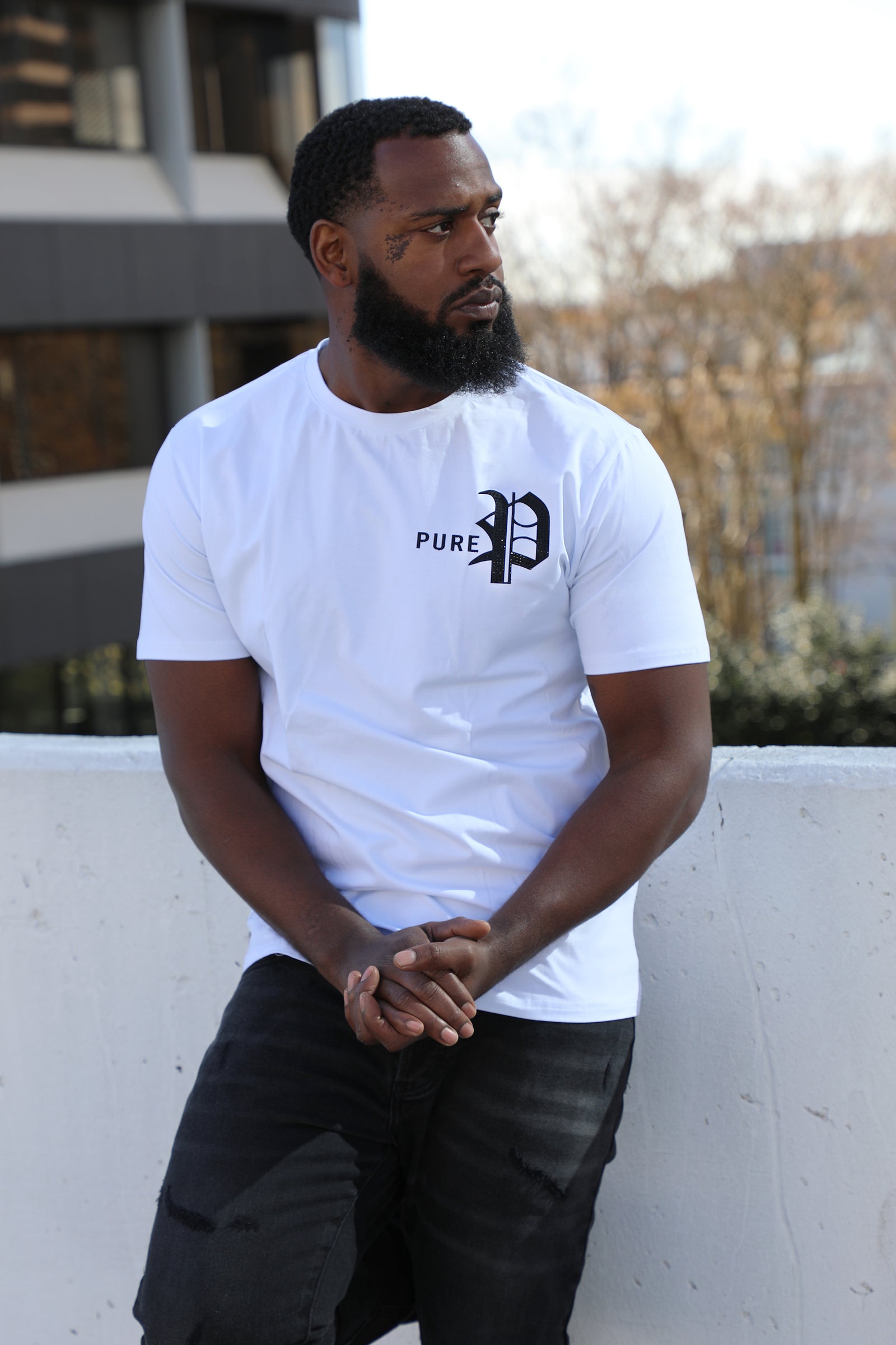 Pure Portrait Diamond Tee in white – view 3 of 6