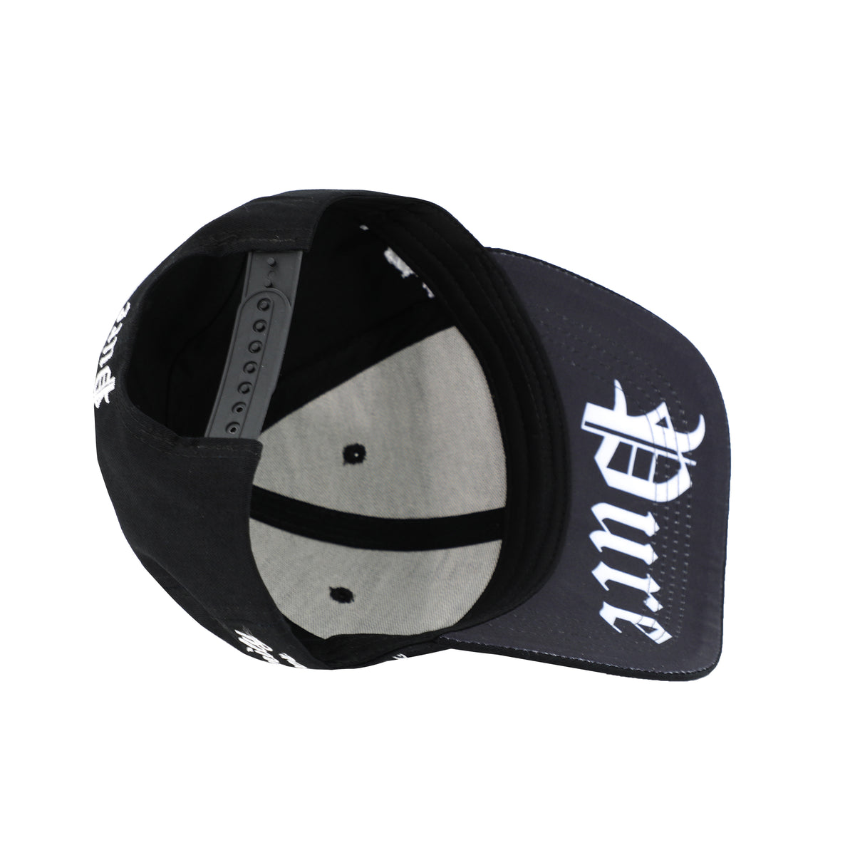 PURE CHENILLE TRUCKER - BLACK