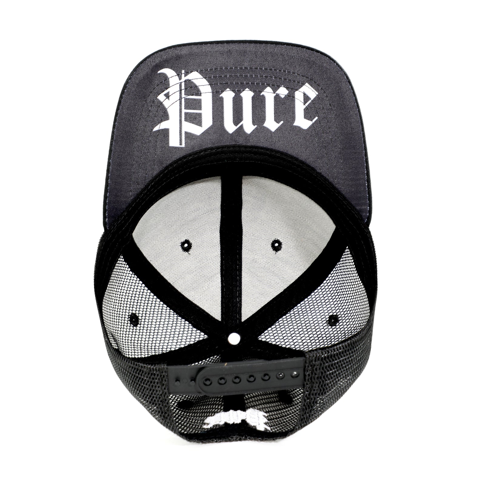 Pure Chenille Snapback in black – view 4 of 5