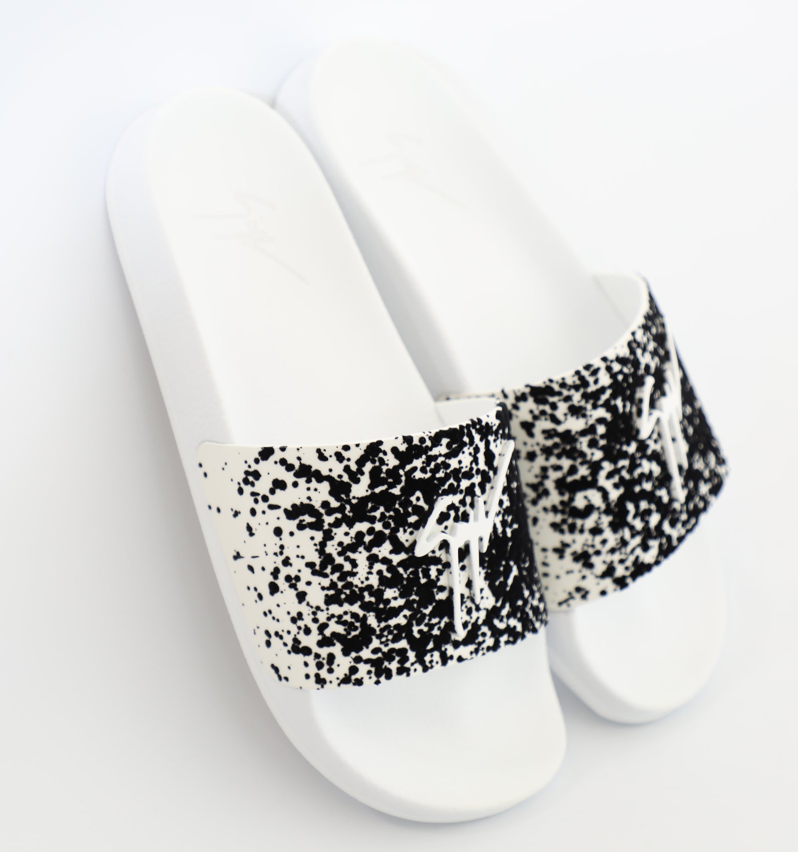 Giuseppe Zanotti Newburel Birel/Vague Bianco Slides in white – view 2 of 2