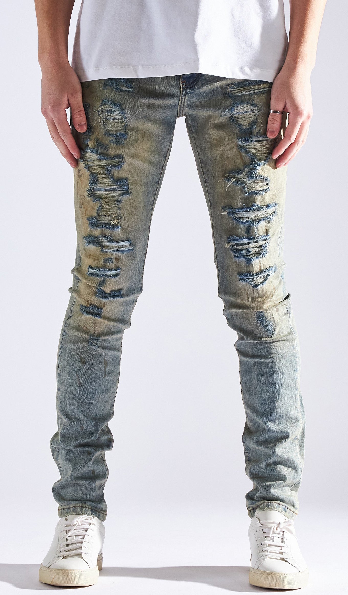 Embellish Fash Standard distressed skinny Jeans in light blue – view 1 of 2