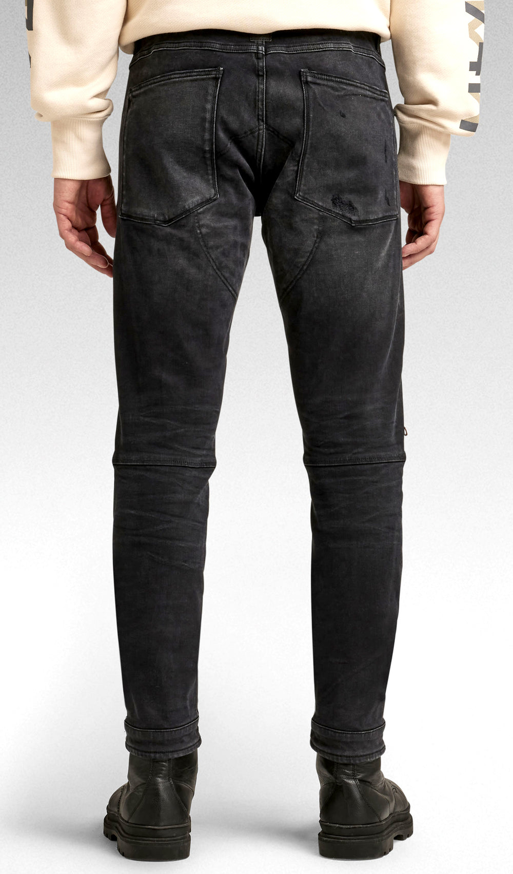 G-Star Raw 5620 3D Zip Knee Skinny Jeans in worn in black onyx restored – view 3 of 3